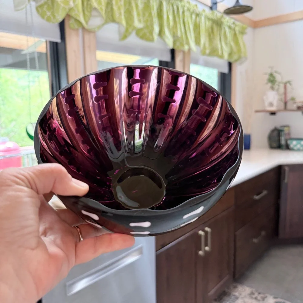 Mid-Century Style Amethyst Art Glass Bowl - Polished Base White‎ Dashes Motif